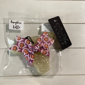 Cowhead with Ribbon | Pumpkin Latte Scent
