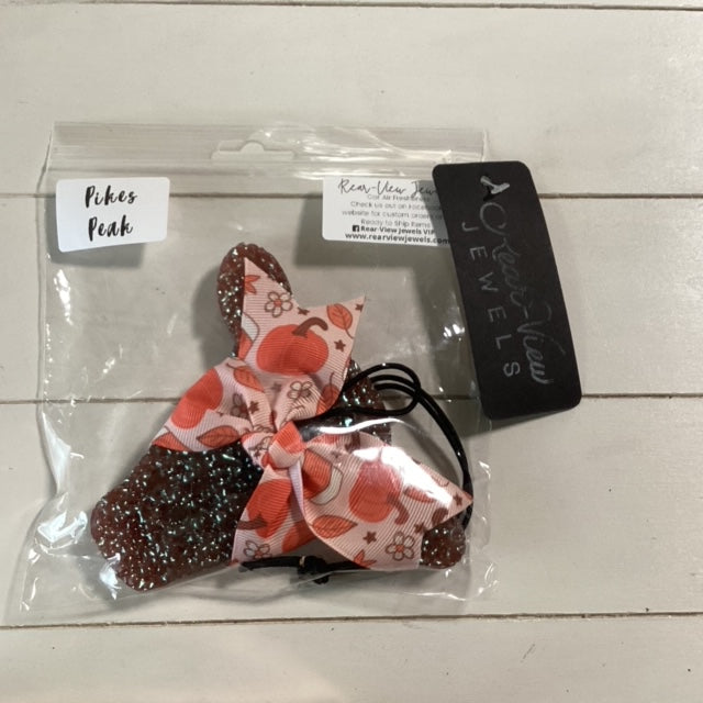 Cowhead with Ribbon | Pikes Peak Scent
