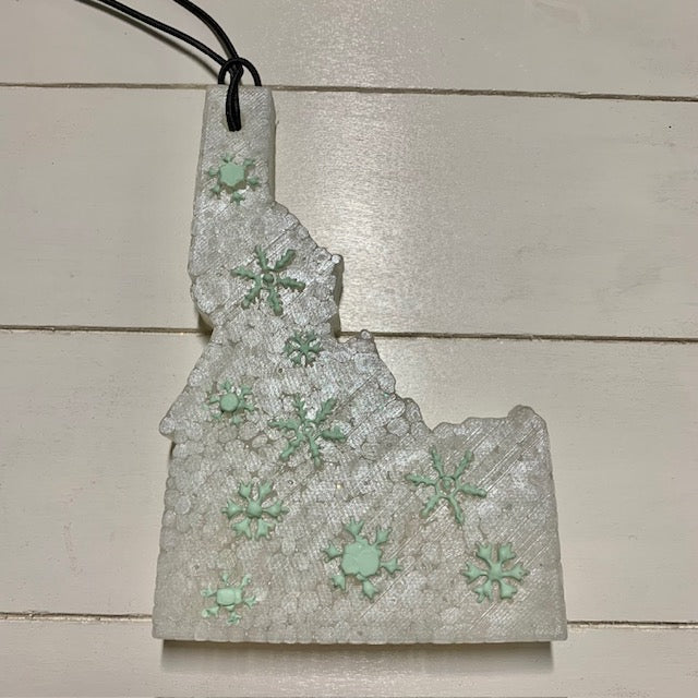 Large Idaho with Snowflakes | Cranberry Woods Scent