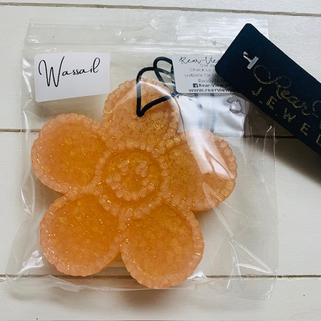Smiley Flower | Wassail Scent