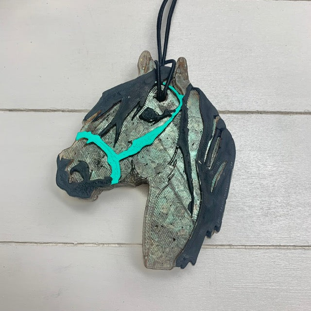 Horse | Brown | Volcano Scent