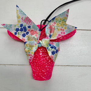 Cowhead with Floral Ribbon | Volcano Scent