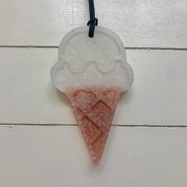 Ice Cream | White & Brown | Creamy Vanilla Scent