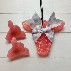 Cow Head | Pink With Snowflake Ribbon & Horizontal Vent Clips (3-Piece Set) | Frost Scent