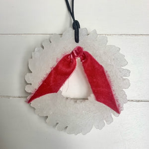 Hillbilly Mistletoe Scent Wreath Red RIbbon Velvet
